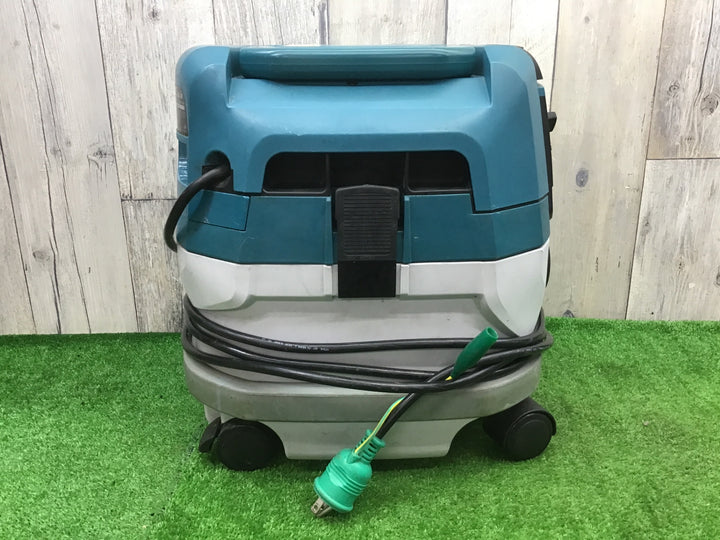 ★マキタmakita 集じん機 乾湿両用 VC0820【富山店】●P