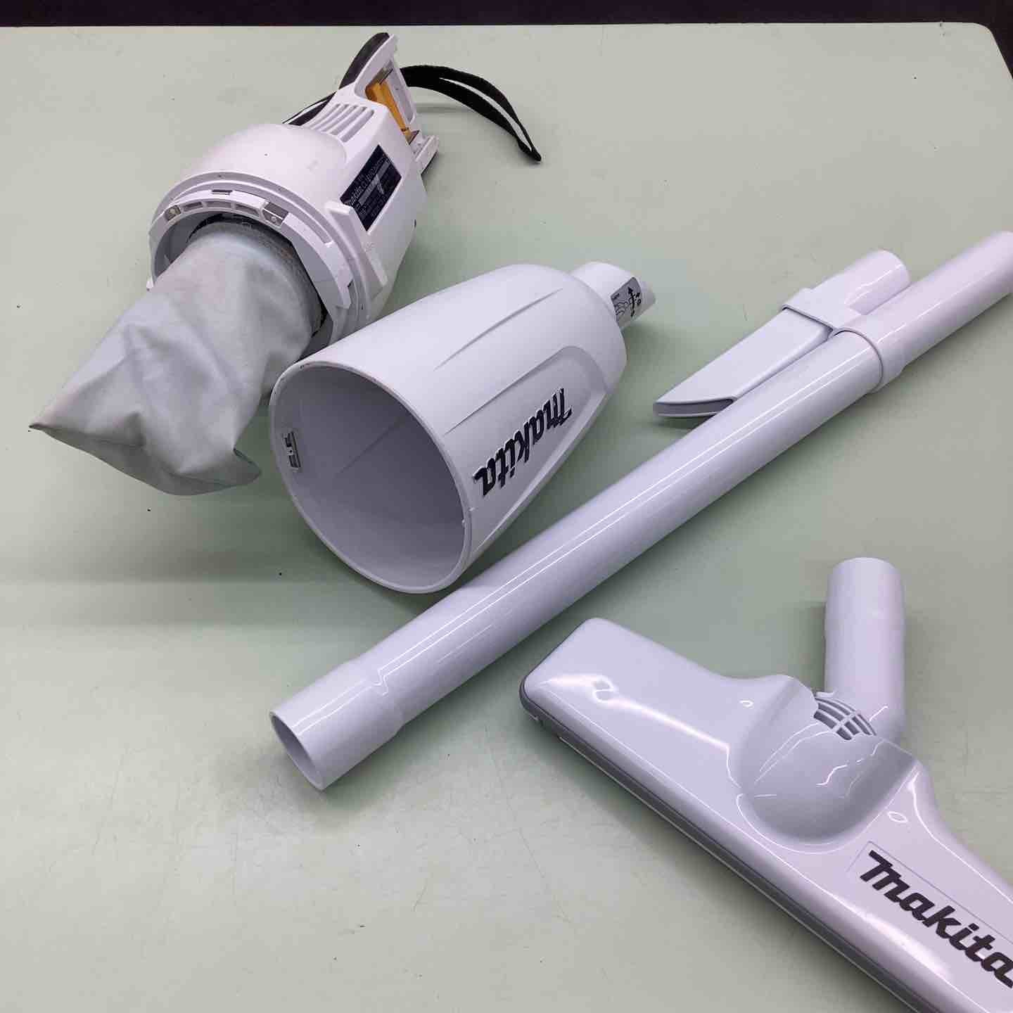 ☆マキタ(makita) コードレスクリーナー CL181FDZW【越谷店】 ☆マキタ(makita) コードレスクリーナー CL181FDZW【越谷店】