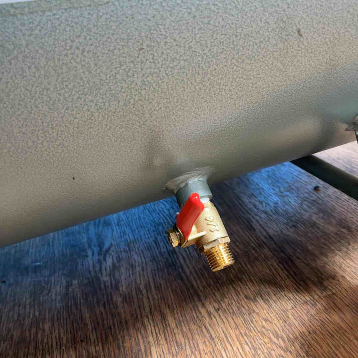 【店頭受取り限定】◇イワタ(IWATA) レシプロ コンプレッサー OCS-265P-2D 充填約2分 2.2Kw(3馬力) 3相 200V 72Lタンク 静音モデル ベビコン 【岩槻店】