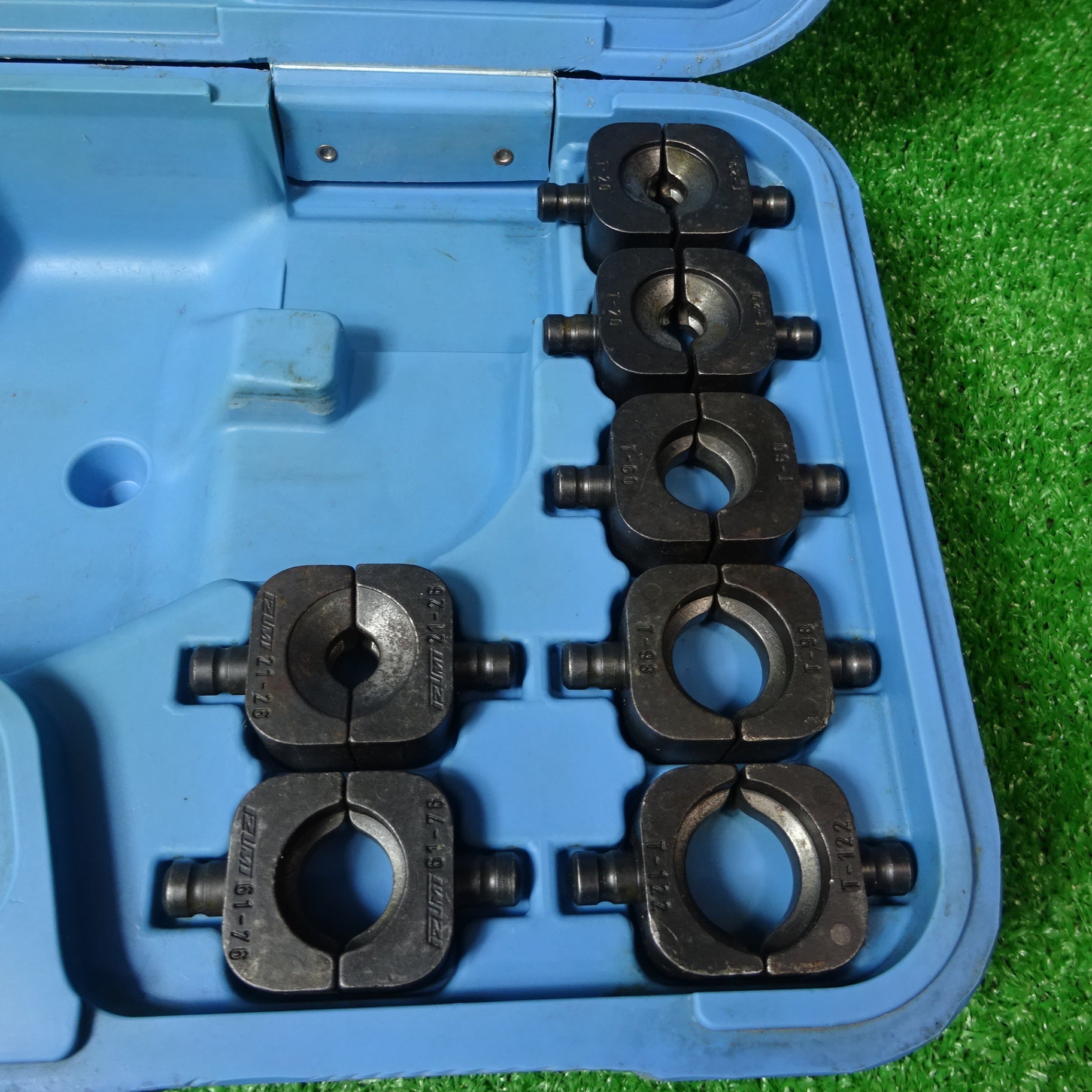 ◇泉精器(IZUMI) 手動油圧式圧着圧縮工具 15号B【岩槻店】 – アクト