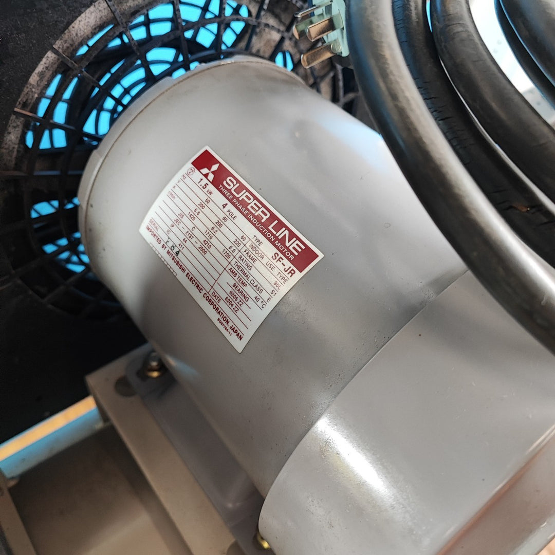 【店頭受取り限定】アネスト岩田 コンプレッサー TLP15-10 2馬力200V【岩槻店】