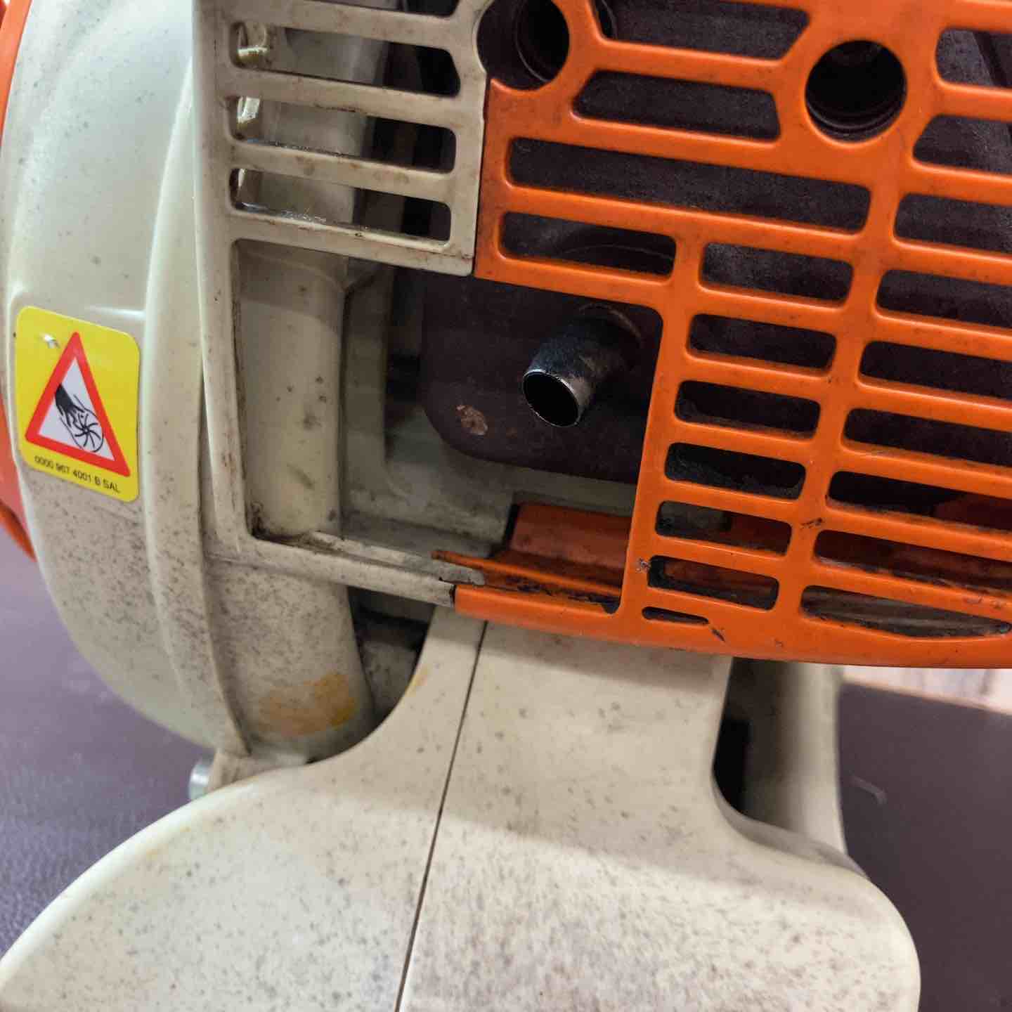 中古品】スチール(STIHL) エンジンブロア BG86C 送風機 2サイクル