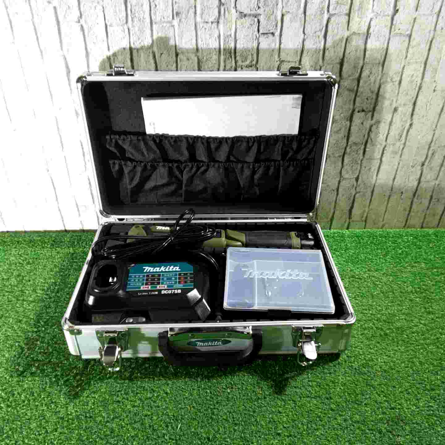 ☆マキタ(makita) コードレスペンインパクトドライバー TD022DSHXO