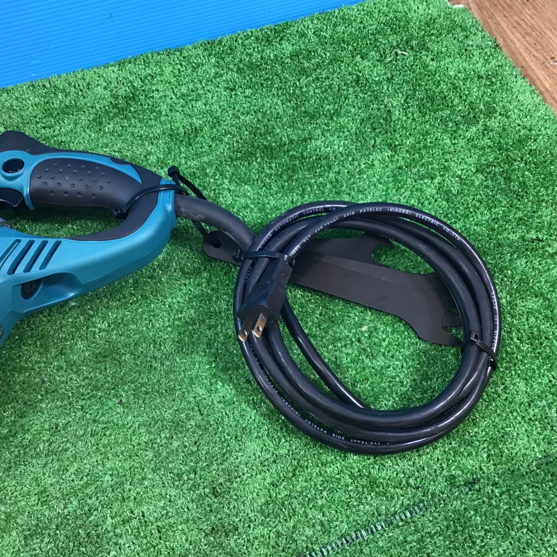 ☆マキタ(makita) かくはん機 UT2204【岩槻店】 – アクトツール