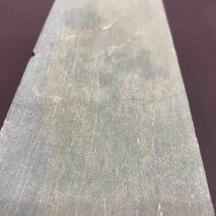 【超希少】 【中古美品】 天然砥石 京都 正本山？ 重量1.5Kg(台座含む) 長さ約225ｘ幅約75ｘ高さ約30 沼田？ 研ぎ 刃物 【東大和店】