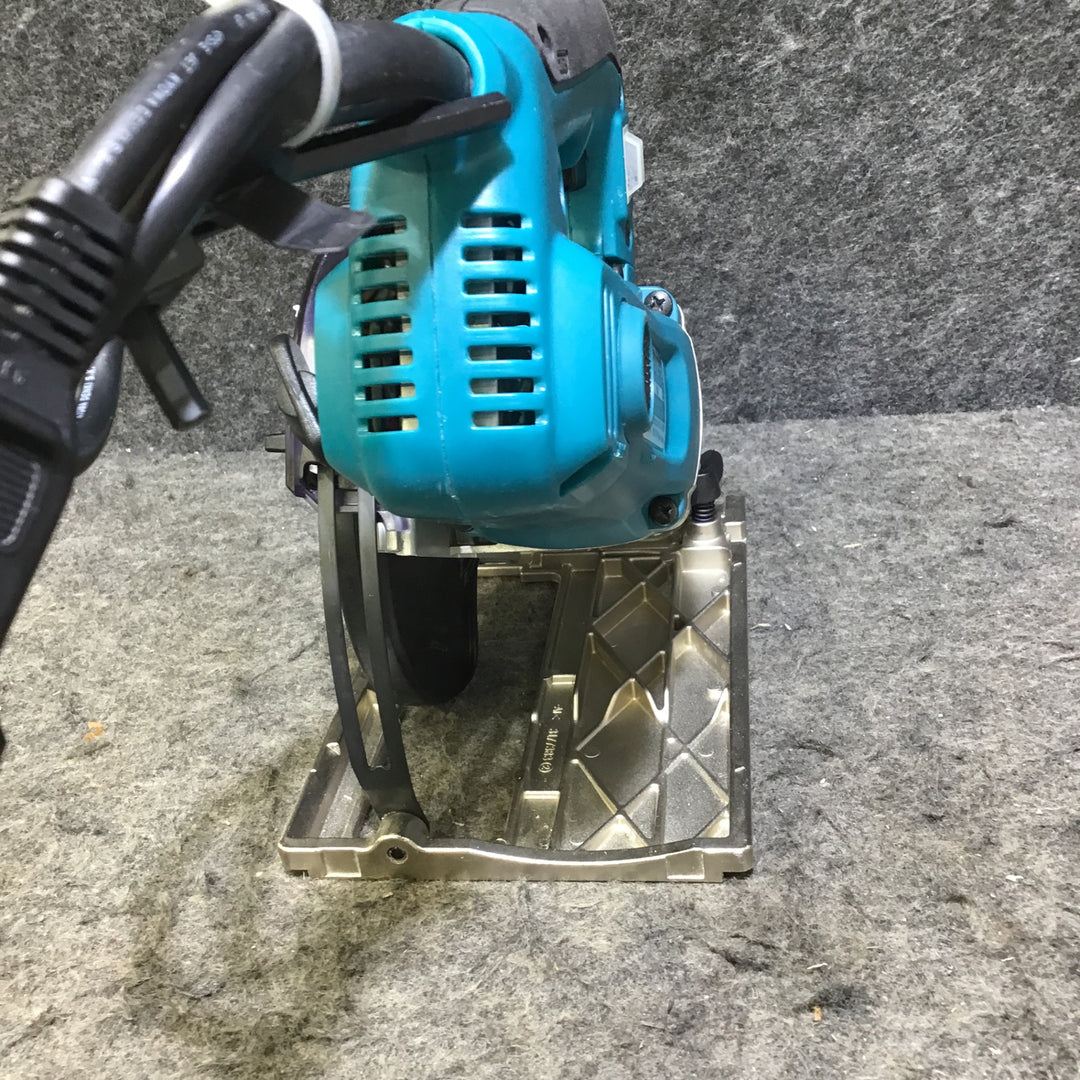 【中古品・新品刃！延長コード付き！】マキタ(makita) 125mmボード用防じん丸のこ 5205FXSP1【桶川店】