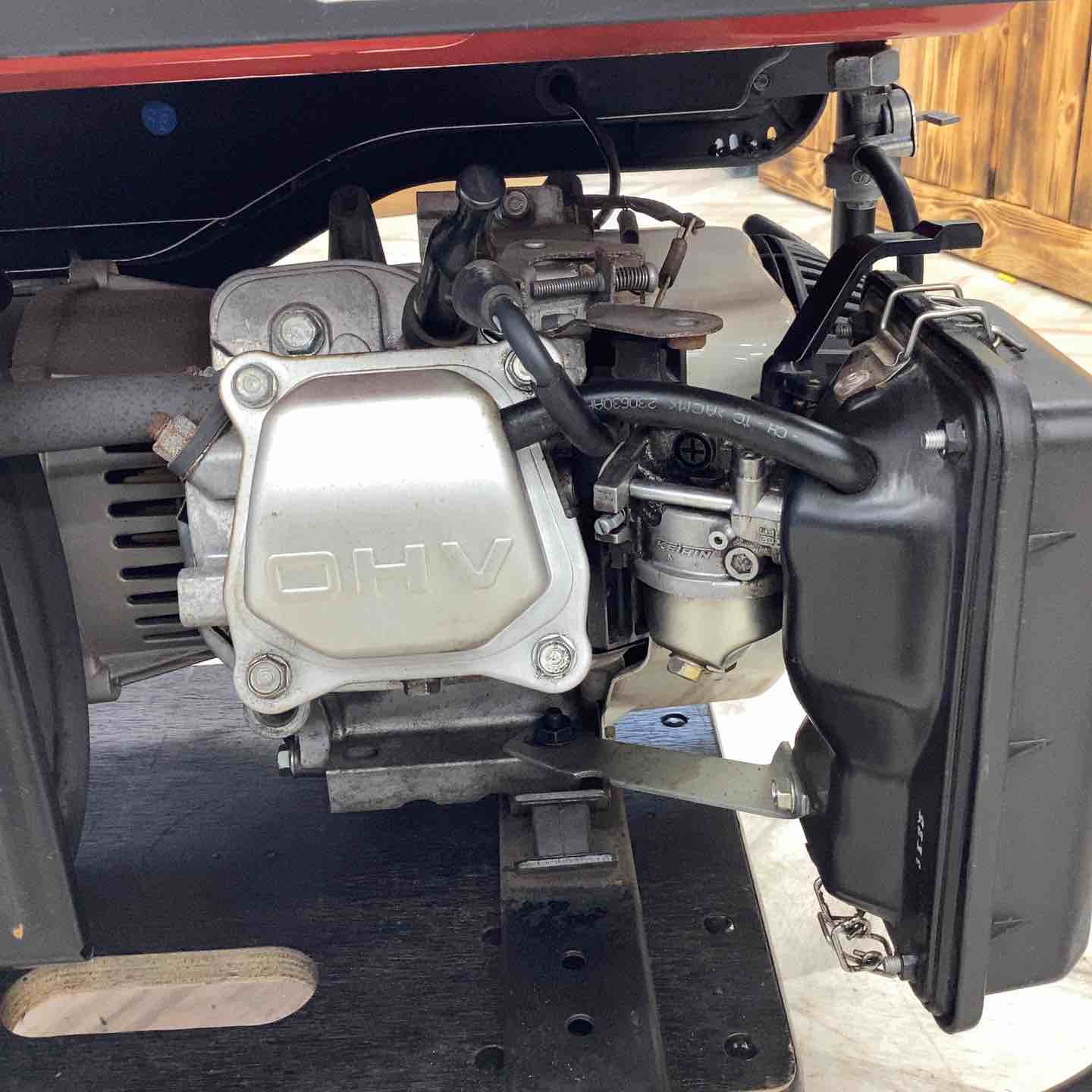 店頭受取り限定】◇ダイシン(DAISHIN) 大型タンク発電機 CBM2600 50Hz