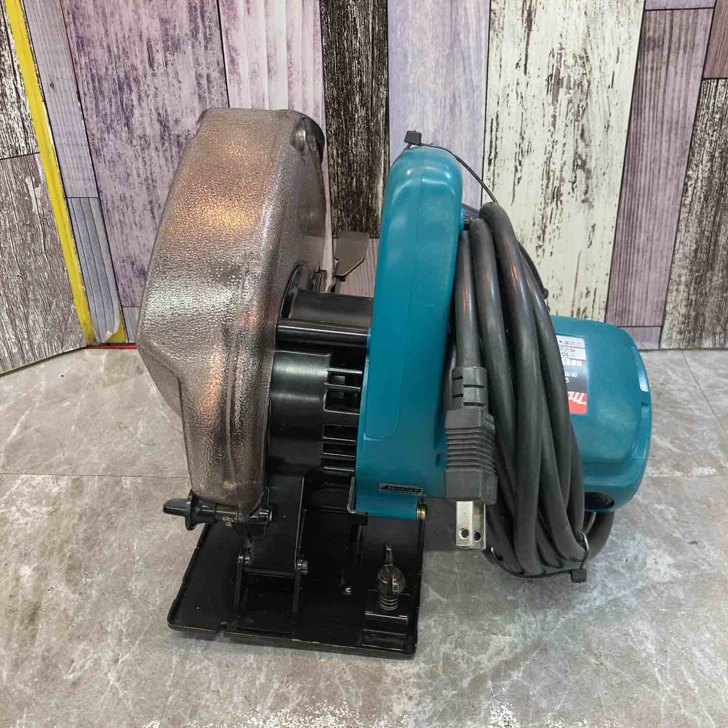 【美品】◇マキタ(makita) 125mm 防じん丸ノコ 5025KB【八潮店】 ◇マキタ(makita) 125mm 防じん丸ノコ 5025KB【八潮店】 – アクト
