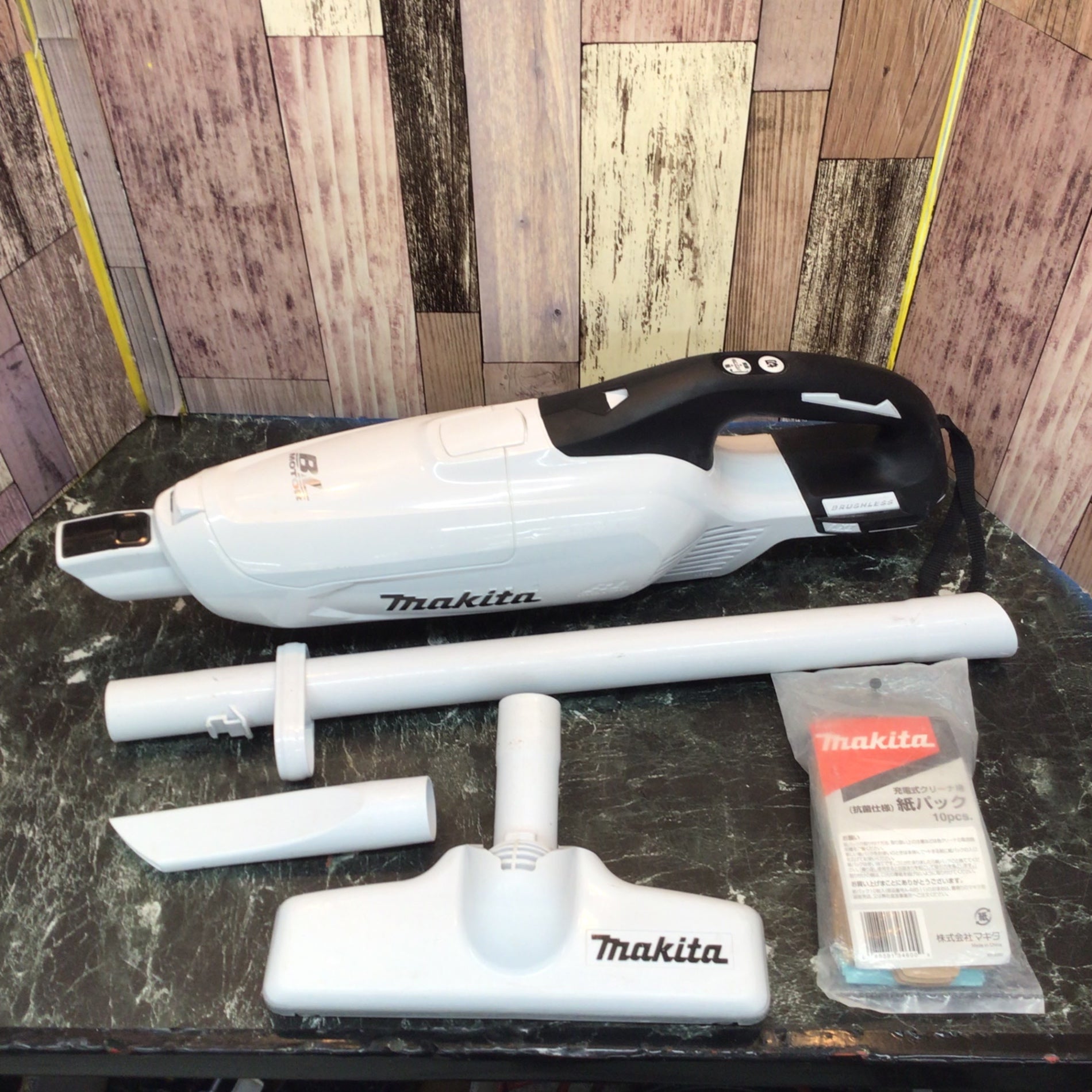 ☆マキタ(makita) コードレスクリーナー CL282FDZW【八潮店】 – アクト