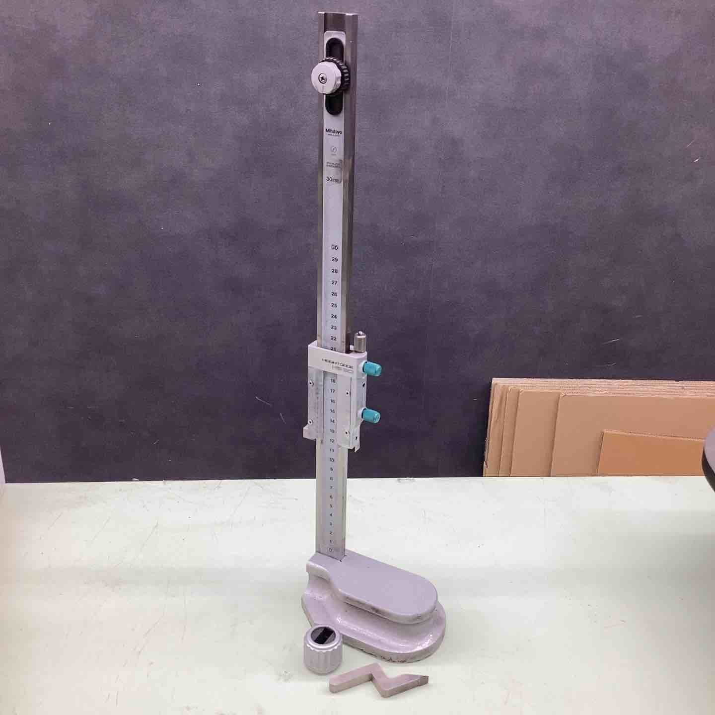 Mitsutoyo ミツトヨ ハイトゲージ 514-102 HS-30 30cm【越谷店】 Mitsutoyo ミツトヨ ハイトゲージ 514-102 HS-30 30cm【越谷店