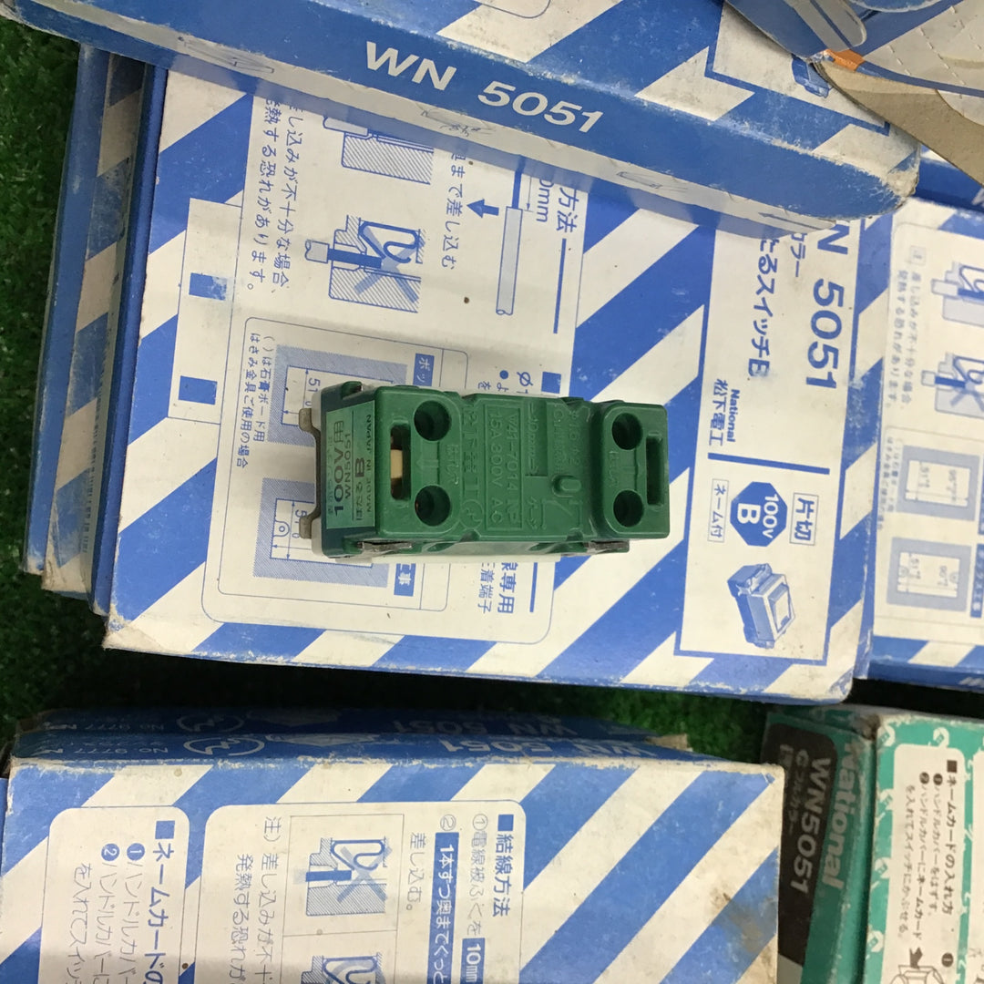 National ナショナル 埋込ホタルスイッチ WN5051　14箱　1箱10個入り　1箱WN5241混じってます【桶川店】