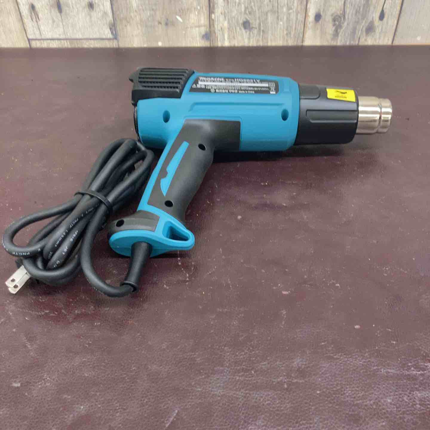 【中古】【動作OK】【店頭引取限定】　ヒートガン　ＭＡＫＩＴＡ　マキタ　ＨＧ６０３１Ｖ　ケース付 マキタ makita ヒートガン HG6031VKの中古 中古B使用感あり 《千葉