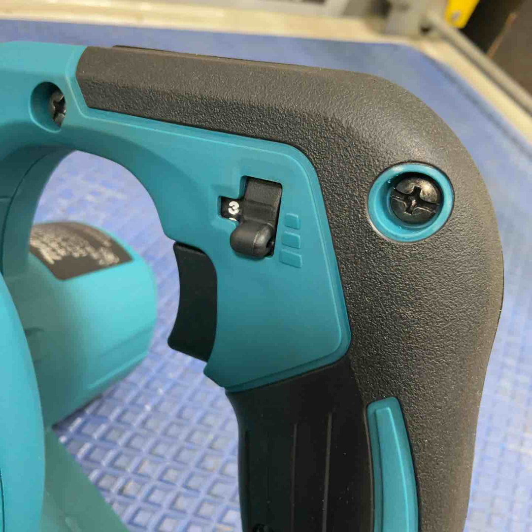 ★マキタ(makita) コードレスブロワ UB185DZ【草加店】