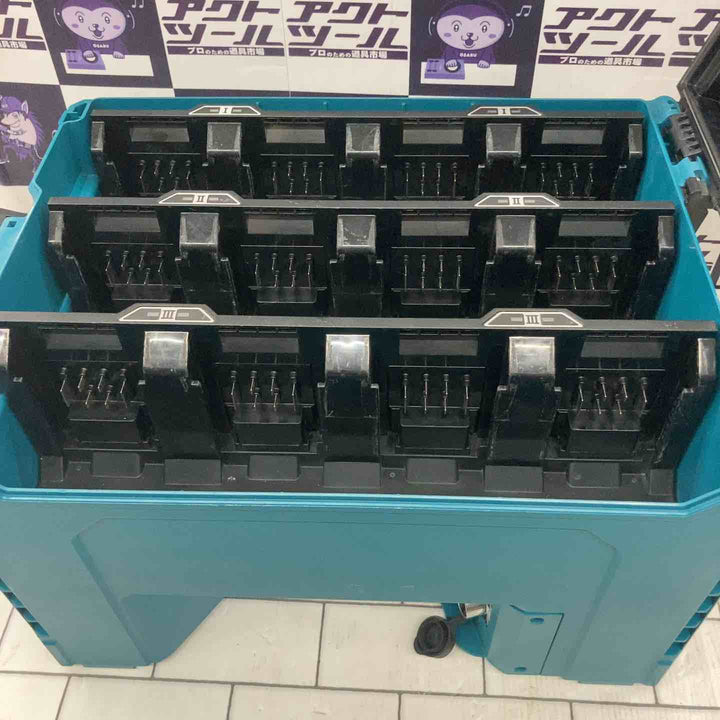 ★マキタ(makita) 多口充電器 BCC02 A-78352【所沢店】