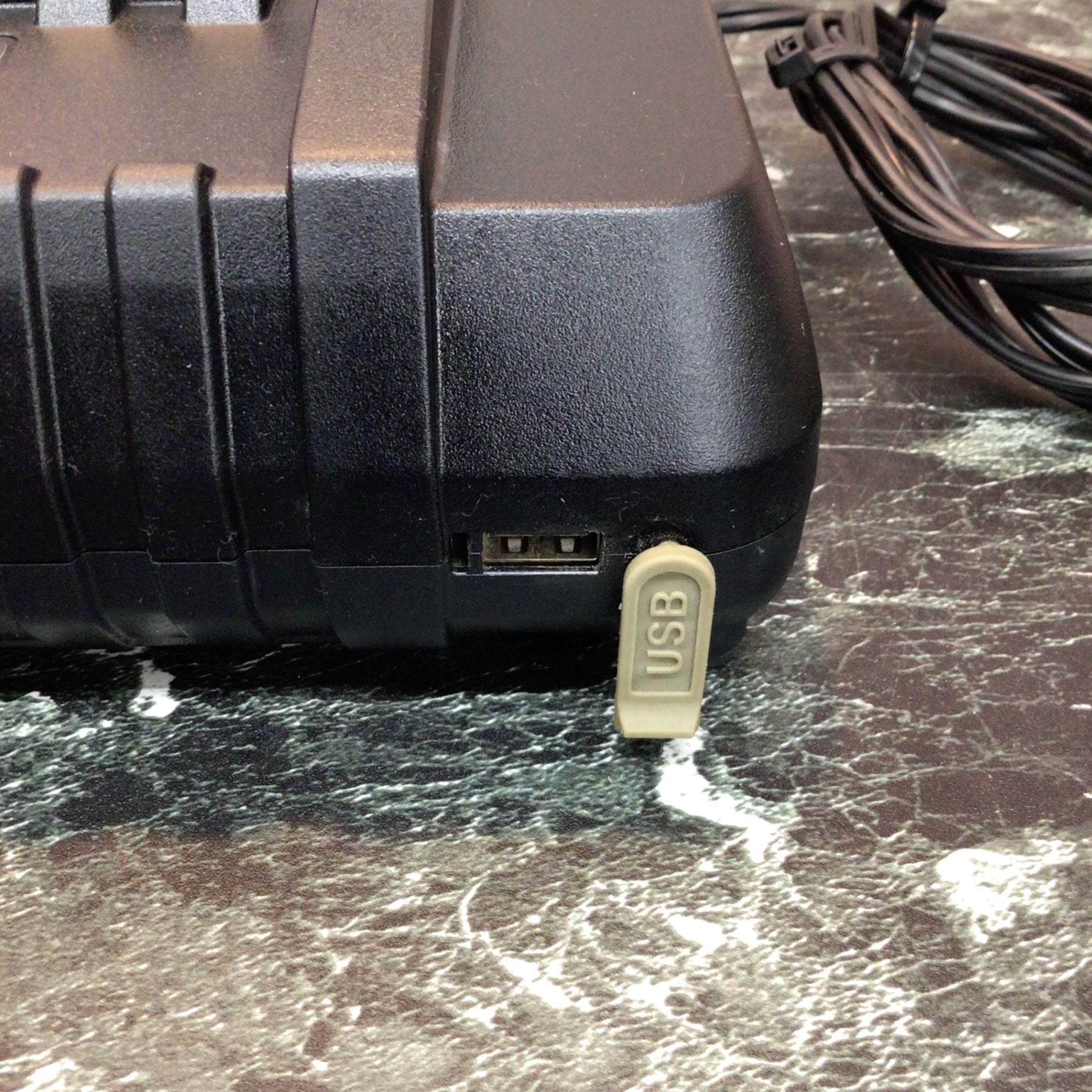 ☆マキタ(makita) 2口急速充電器 DC18RD【八潮店】 – アクトツール
