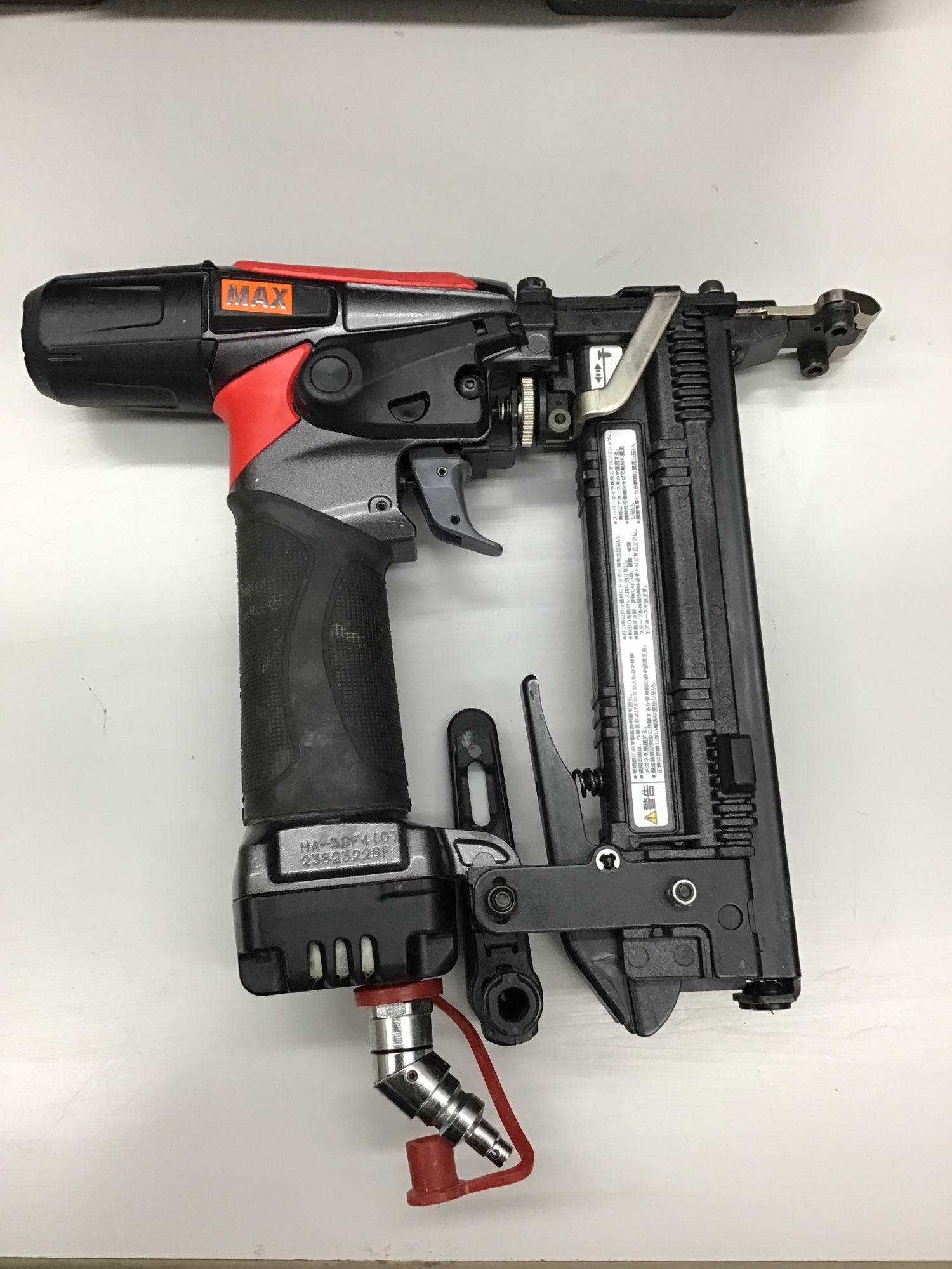 中古品】☆マックス(MAX) 高圧フロアタッカー HA-38F4(D) 【戸田店