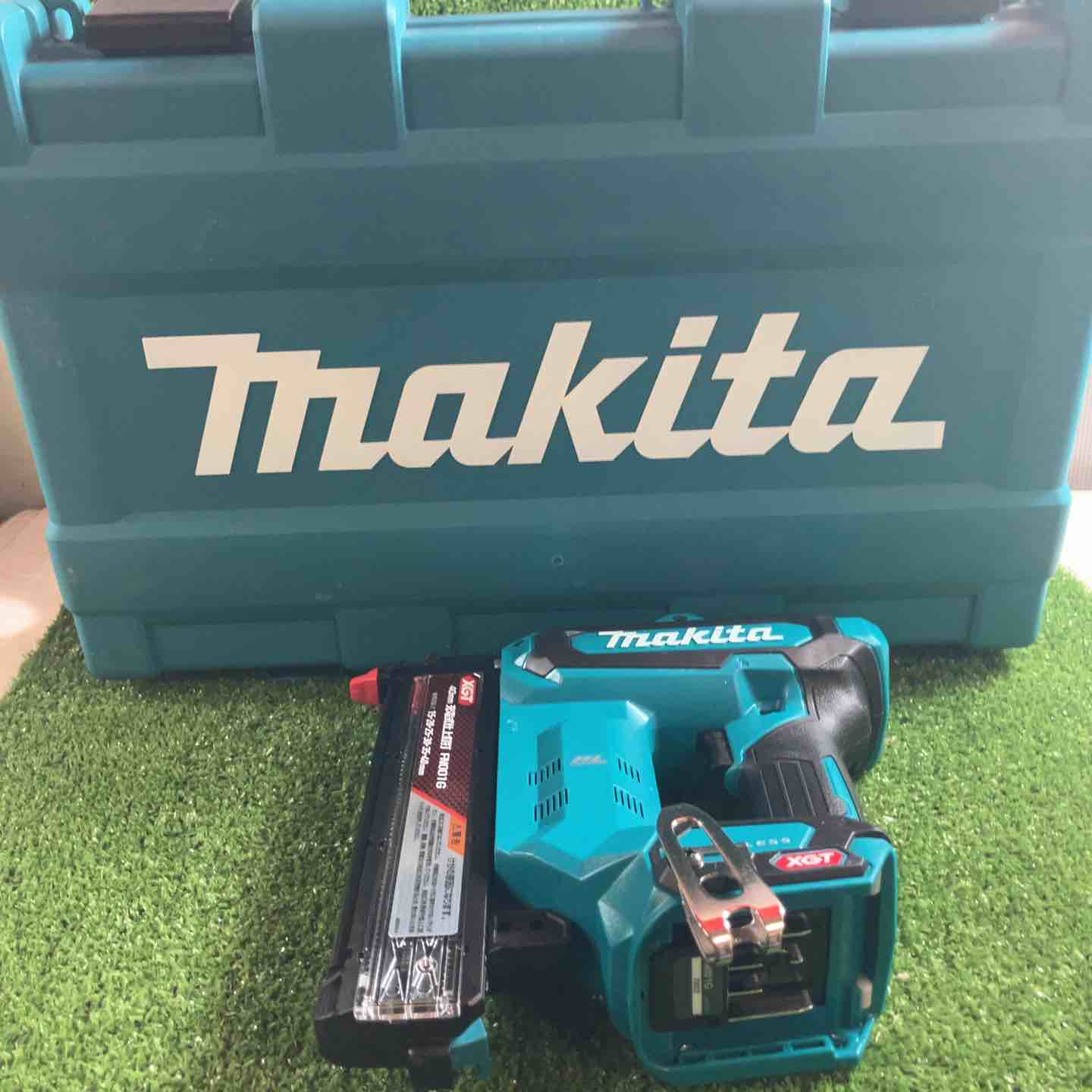 ☆マキタ(makita) コードレスフィニッシュネイラ FN001GZK【川崎