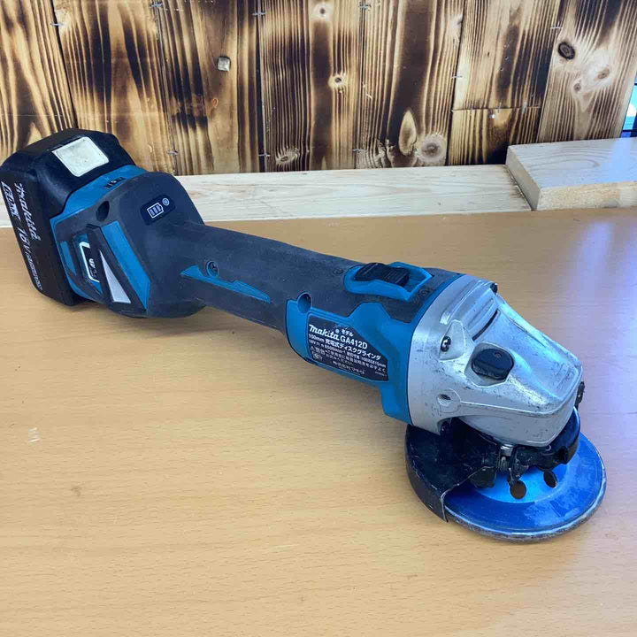 マキタ(makita) 100mmコードレスディスクグラインダ GA412DZ DIY 鉄筋アングル材 仕上げ 磨き 建築 石材加工 コンクリート ブロック レンガ タイル 研磨 ガラス 断面磨き 【越谷店】