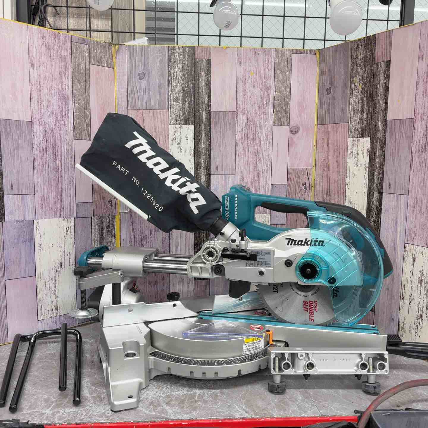 中古品◇ マキタ(makita) 卓上スライド丸のこ LS0611FL◇アクトツール富山店◇D◇ITGU5BIEO5MW スライドマルノコ・卓上マルノコ – タグ 