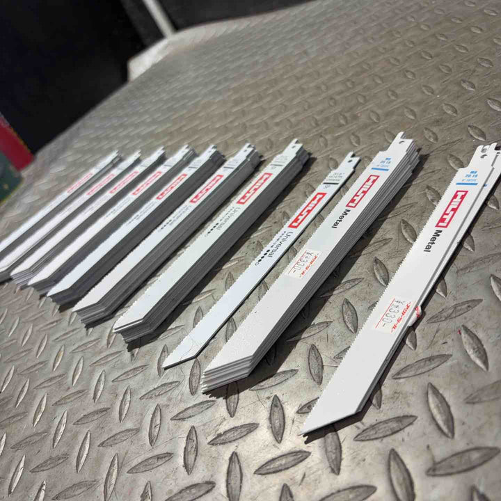 ヒルティーセイバーソー替え刃セット　長期保管品　84枚【草加店】