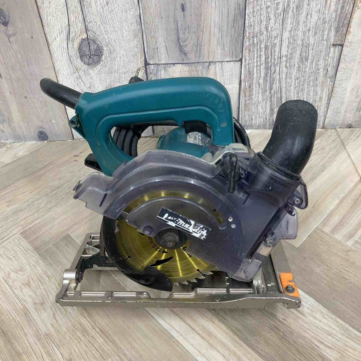 ☆マキタ(makita) 125mm防じん丸のこ 5055FKB【八潮店】