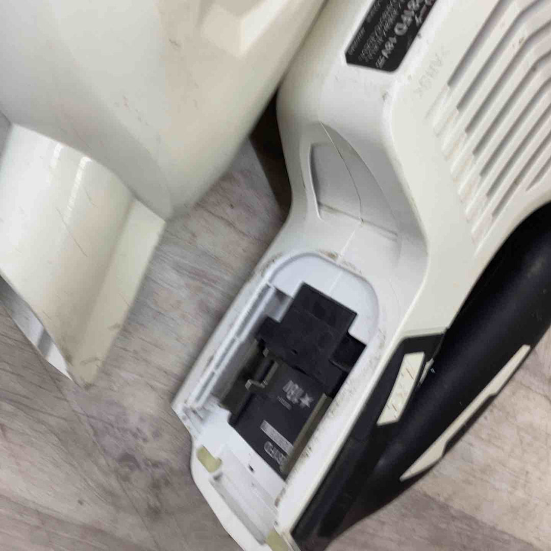 ◇マキタ(makita) コードレスクリーナー CL281FDZCW【越谷店】