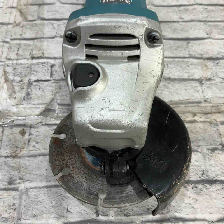 ☆マキタ(makita) 100mmディスクグラインダ GA4032【川口店】