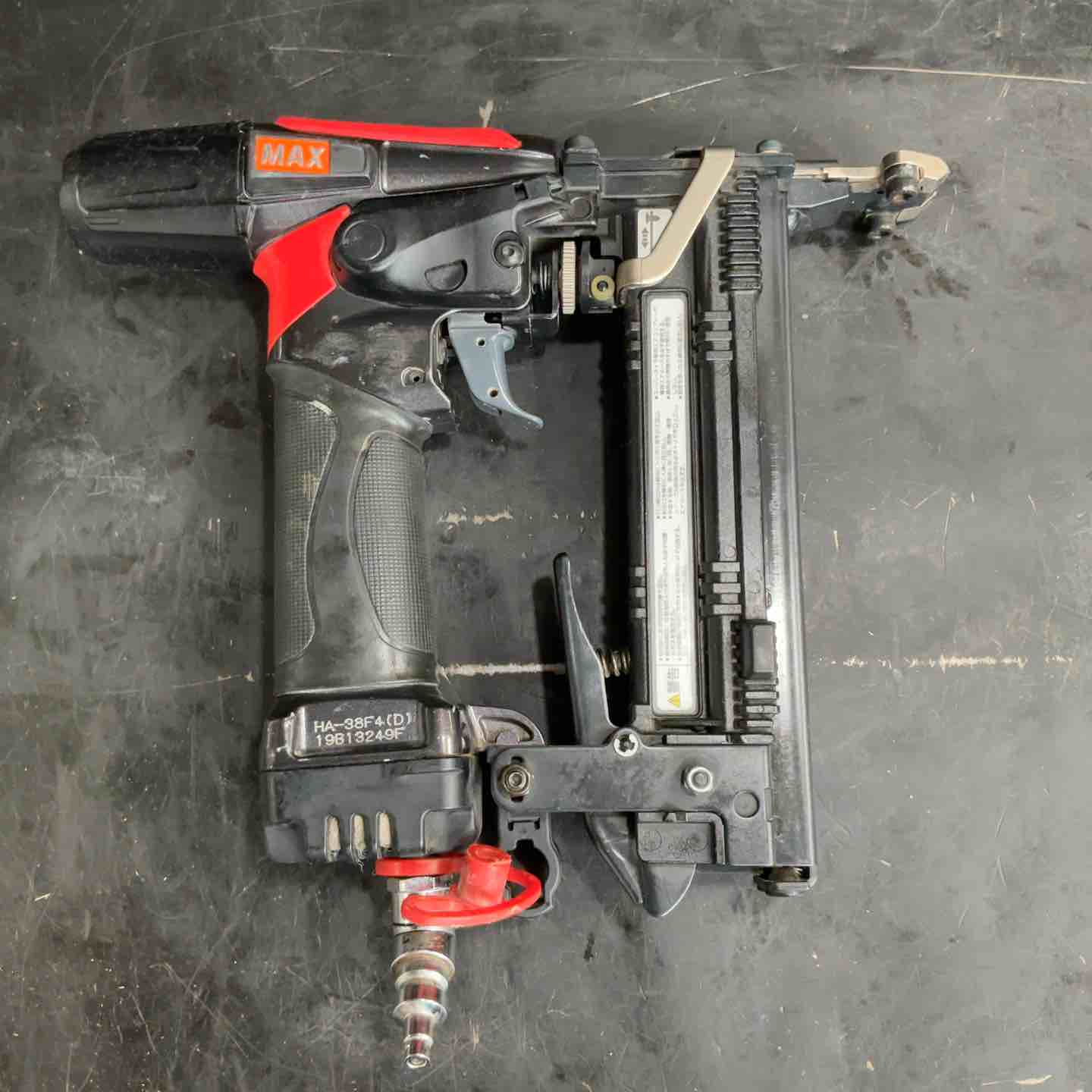 【中古】【店頭引取限定】MAX エアタッカ HA-38F4 レッド 27,500円 ☆マックス(MAX) 高圧フロアタッカー HA-38F4(D)【所沢店】 – アクト