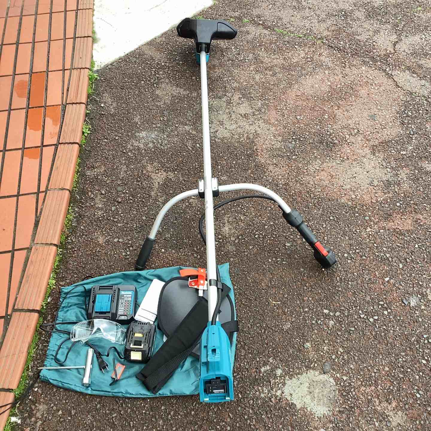 草刈機・刈払機 – アクトツールオンラインショップ