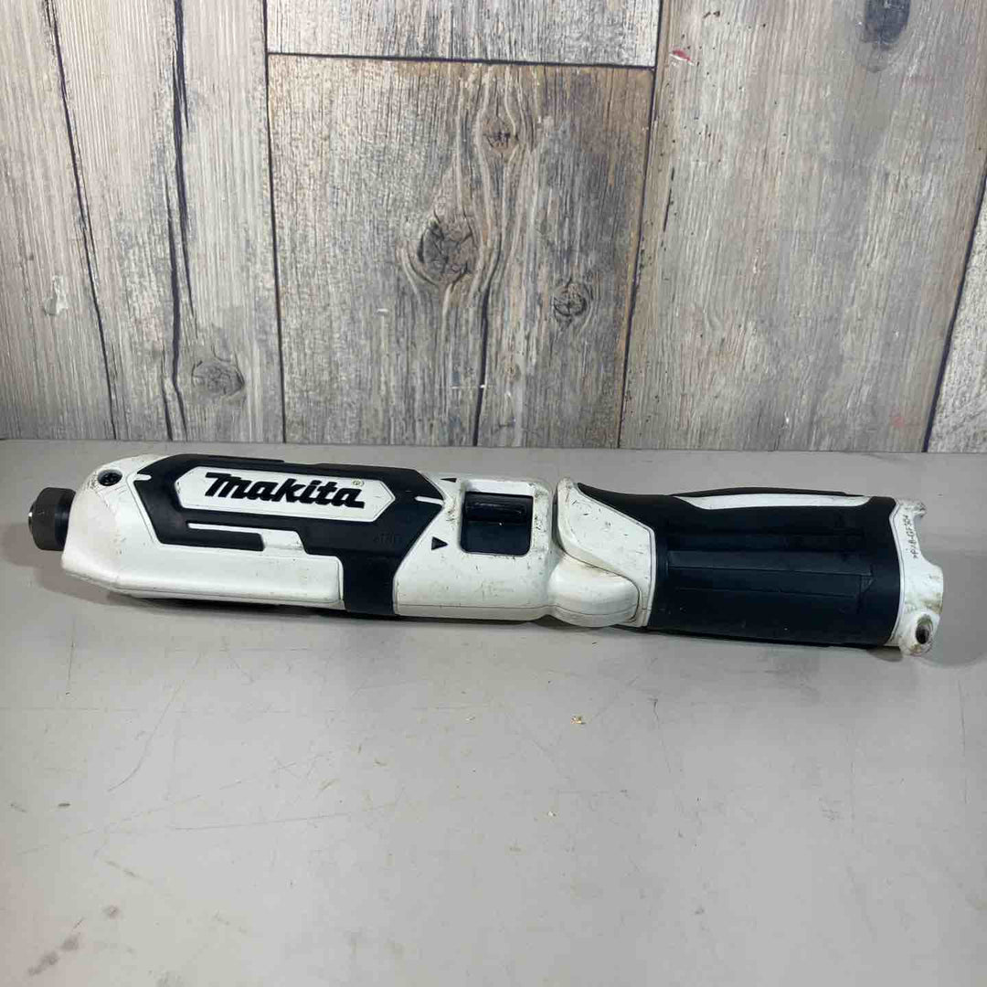 ★マキタ(makita) コードレスペンインパクトドライバー TD022DSHXW【戸田店】