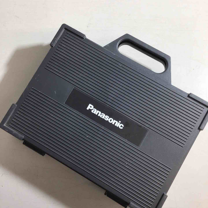 [パナソニック] レーザー墨出し器 回転台付 ケース付 壁十文字タイプ 水平+鉛直タイプ 携帯用 FSA機構 コンパクト グリーンレーザー 2段階照射 充電池 レーザーマーカー 墨出し名人 ケータイ BTL4101 ブラック【戸田店】