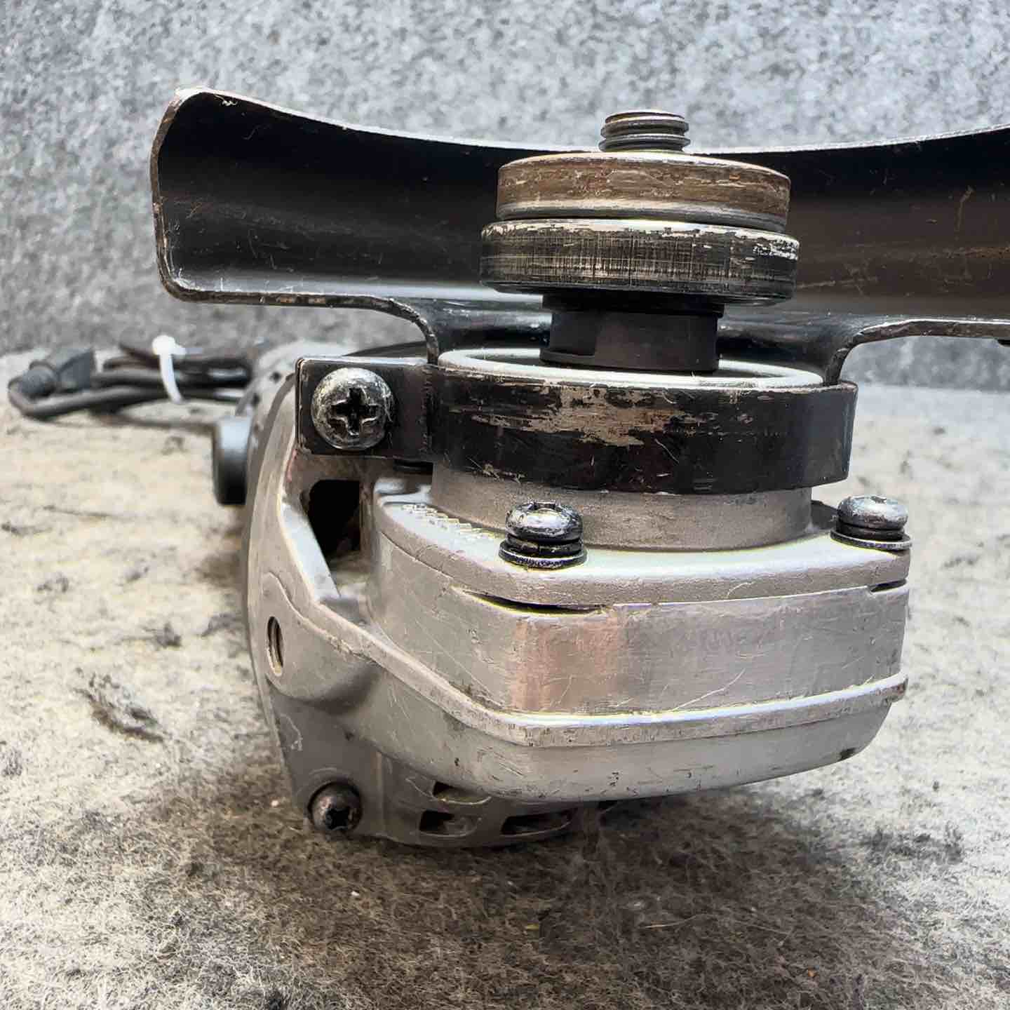 マキタ(makita) 100mmディスクグラインダ 9539B【桶川店】 – アクト