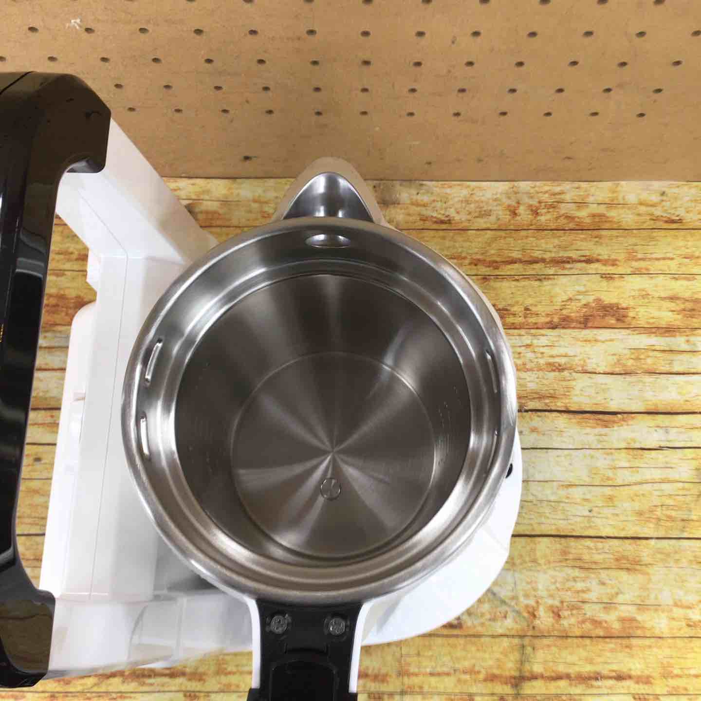 ☆マキタ(makita) コードレスケトル KT360DZW【町田店】 ☆マキタ(makita) コードレスケトル KT360DZW【町田店