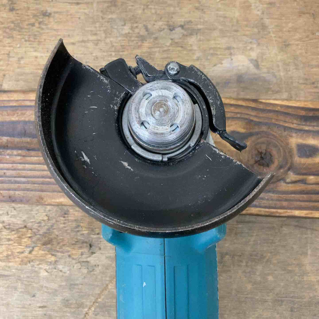【中古品】★マキタ(makita) 100mmコードレスディスクグラインダ GA404DRGN 18V セット【柏店】