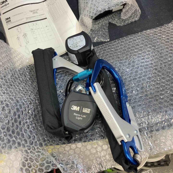3M スリーエム 1161649LIT2 Mサイズ 巻取り式ランヤード ツイン【八潮店】