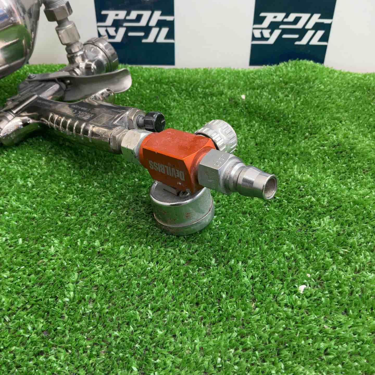 ◇アネスト岩田 スプレーガン KIWAMI-1-B10 手元圧力計付き【草加店