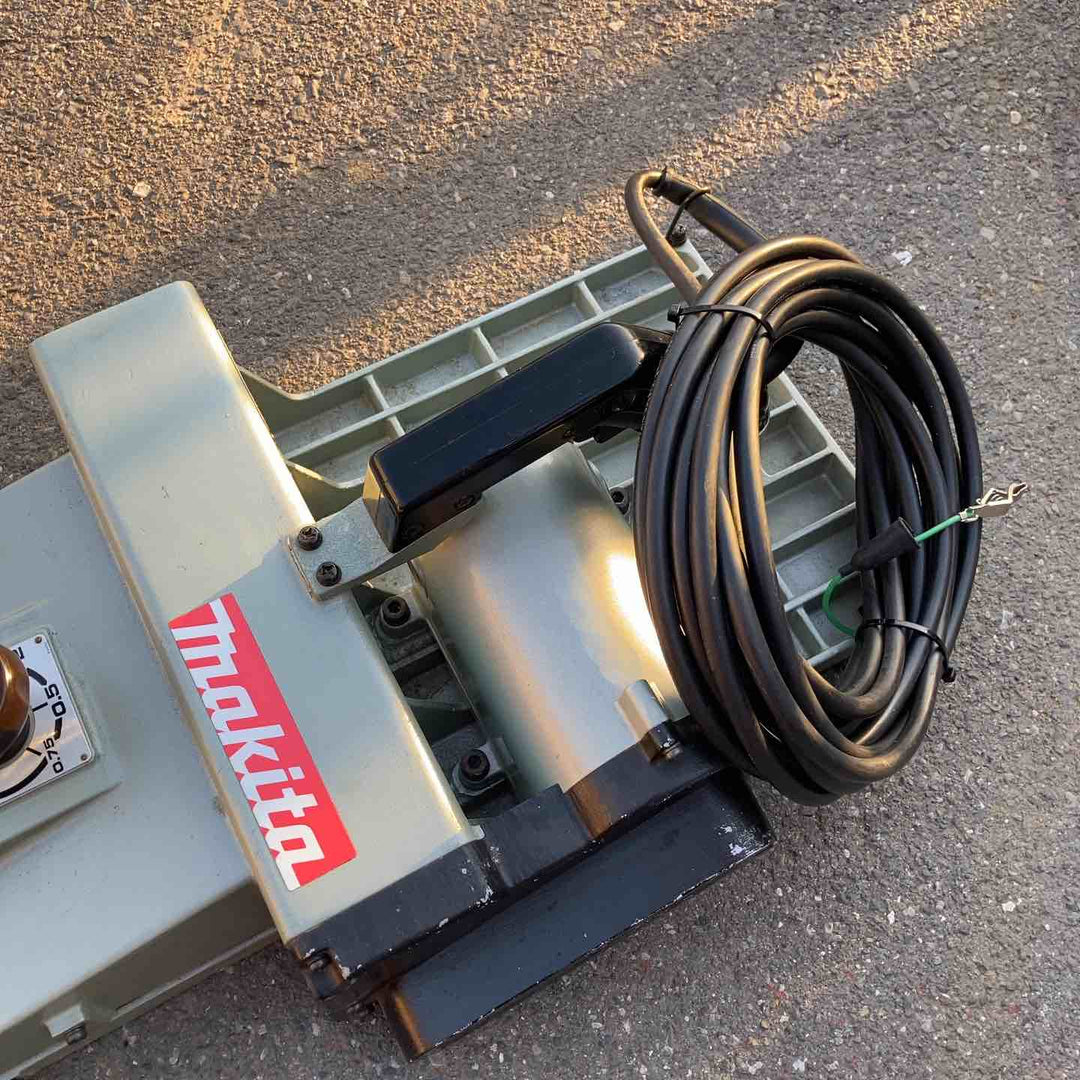 【中古品】 マキタ/makita 1尺電気カンナ・KP310 【桶川店】