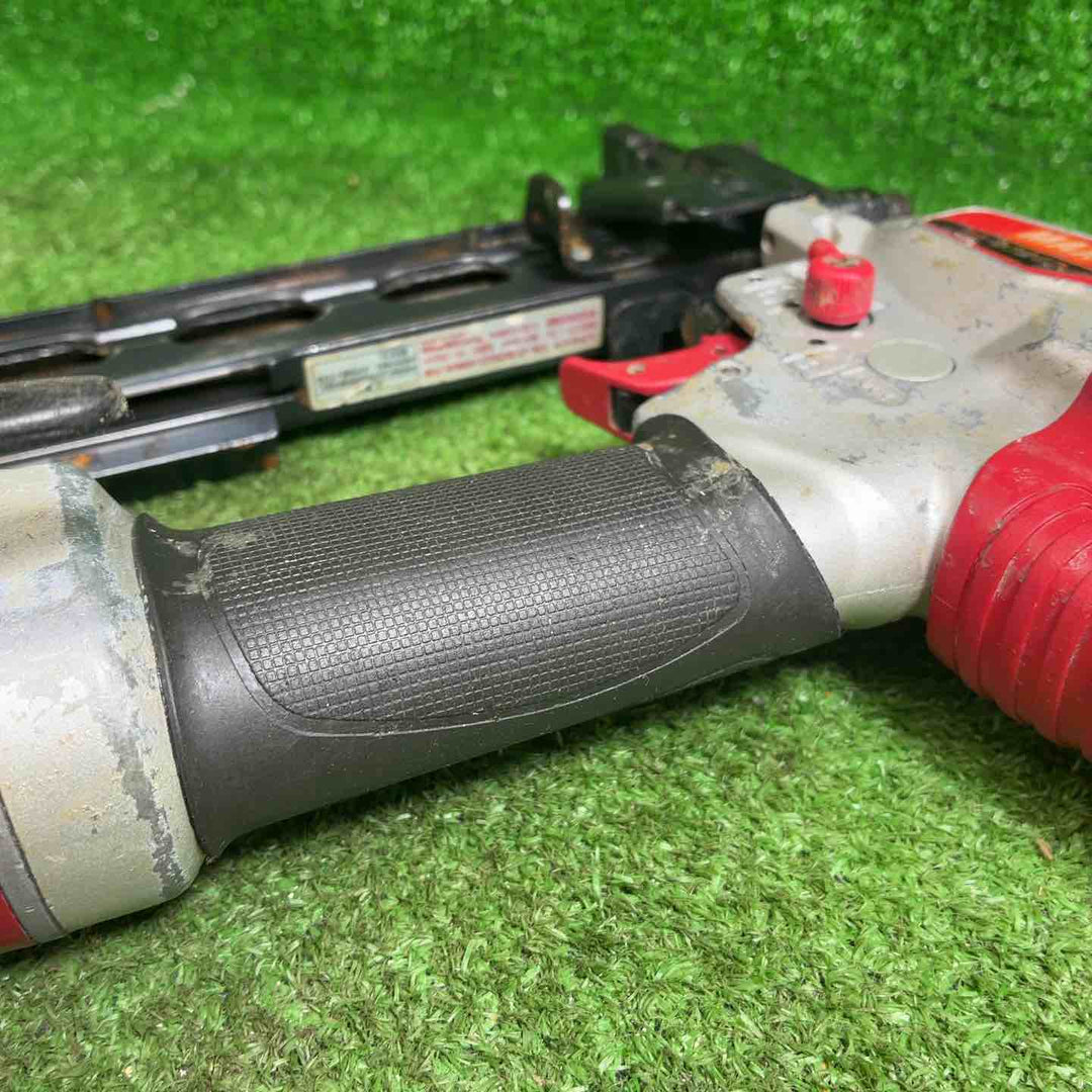 【中古品】 マックス(MAX) 常圧内装エアタッカ TA-232G2/4MA内装 【藤沢店】