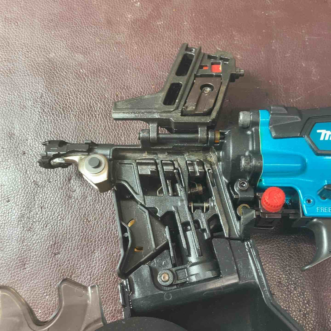 【中古品】 マキタ(makita) 高圧エア釘打ち機 AN633H 【東大和店】
