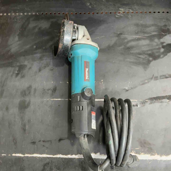 ☆マキタ(makita) 100mmディスクグラインダ 9533B【草加店】