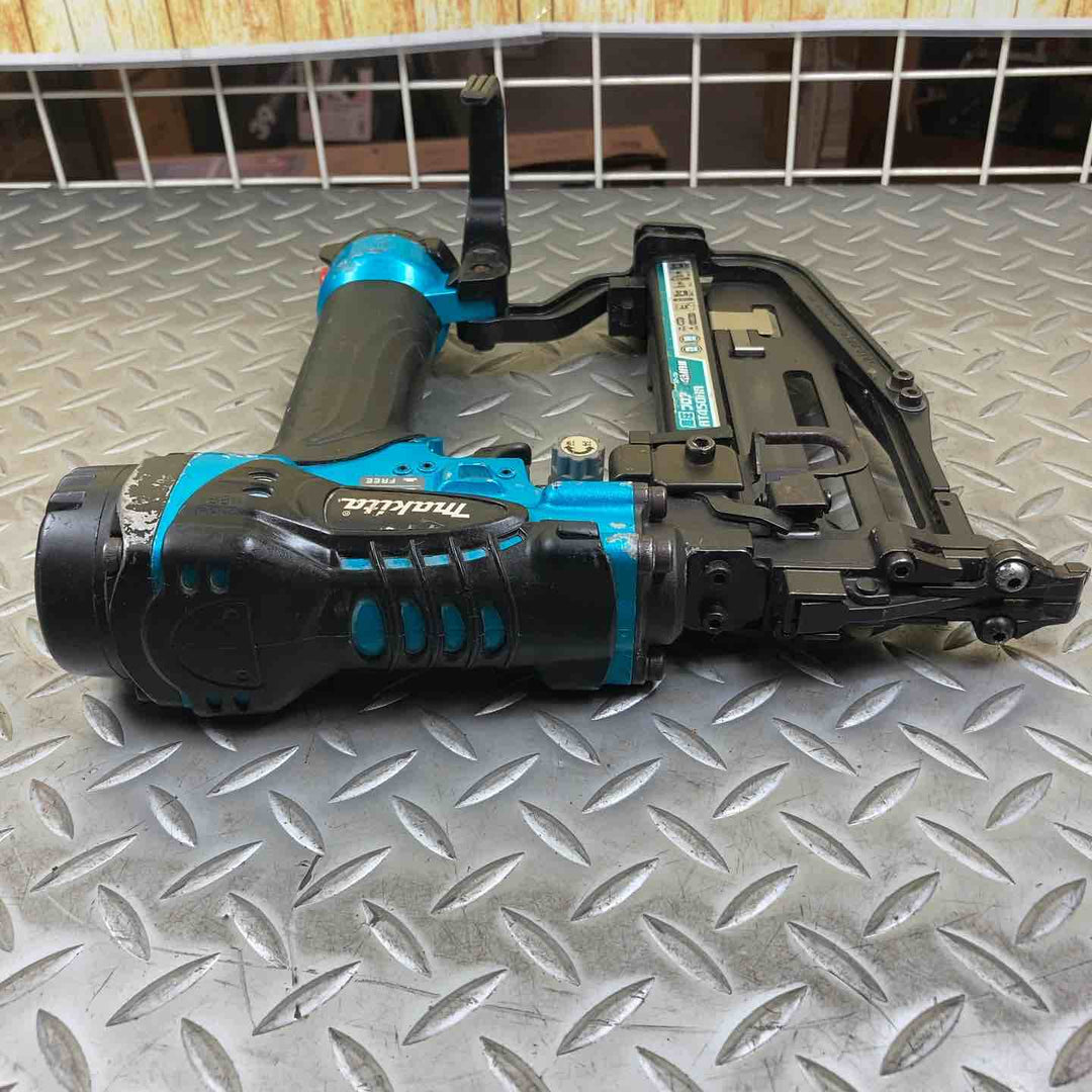 マキタ(makita) 高圧フロアタッカ AT450HAM【川崎店】