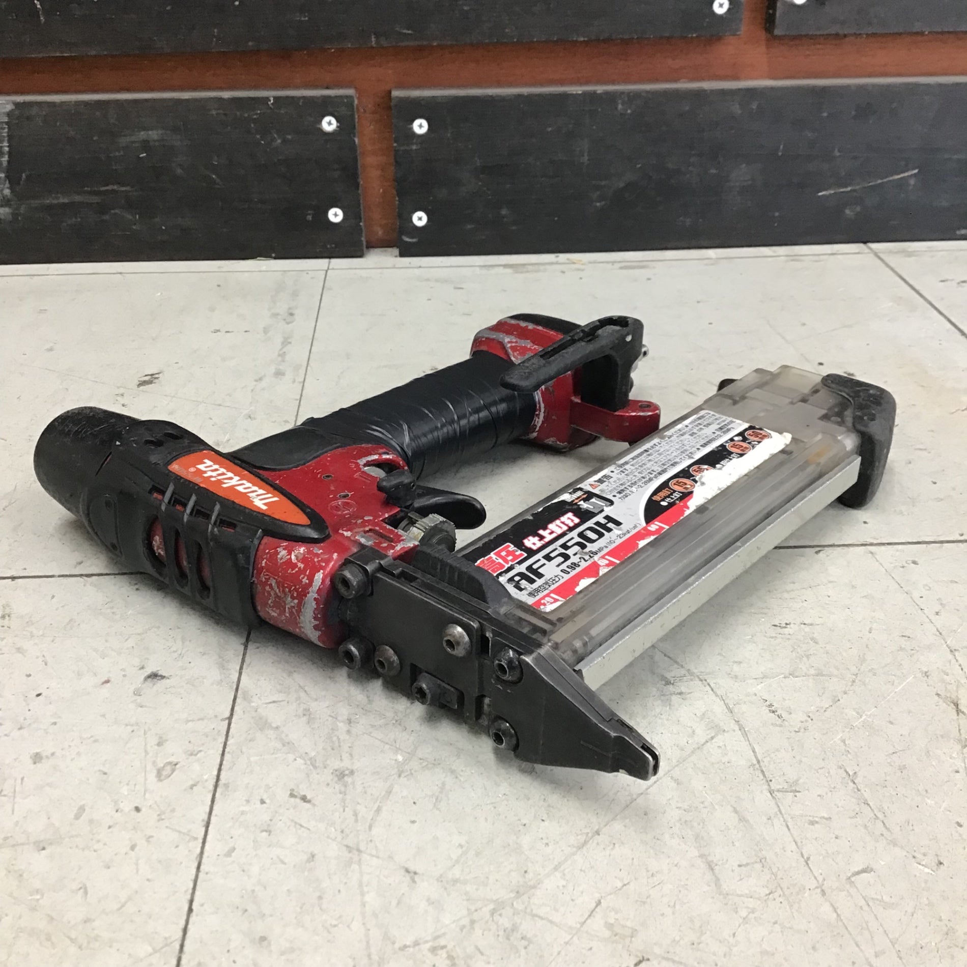 中古品】マキタ/makita 高圧フィニッシュネイラ AF550H 【鴻巣店