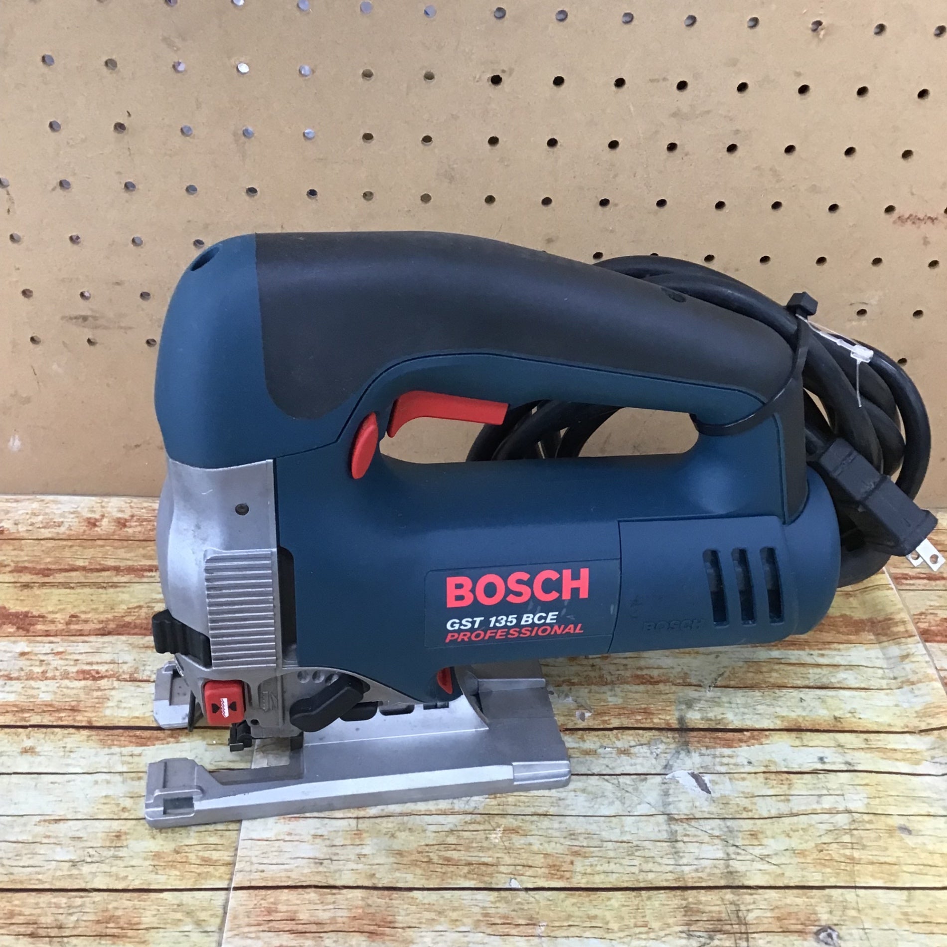 ボッシュ(BOSCH) 電子スーパージグソー GST135BCE【川崎店】 – アクトツールオンラインショップ