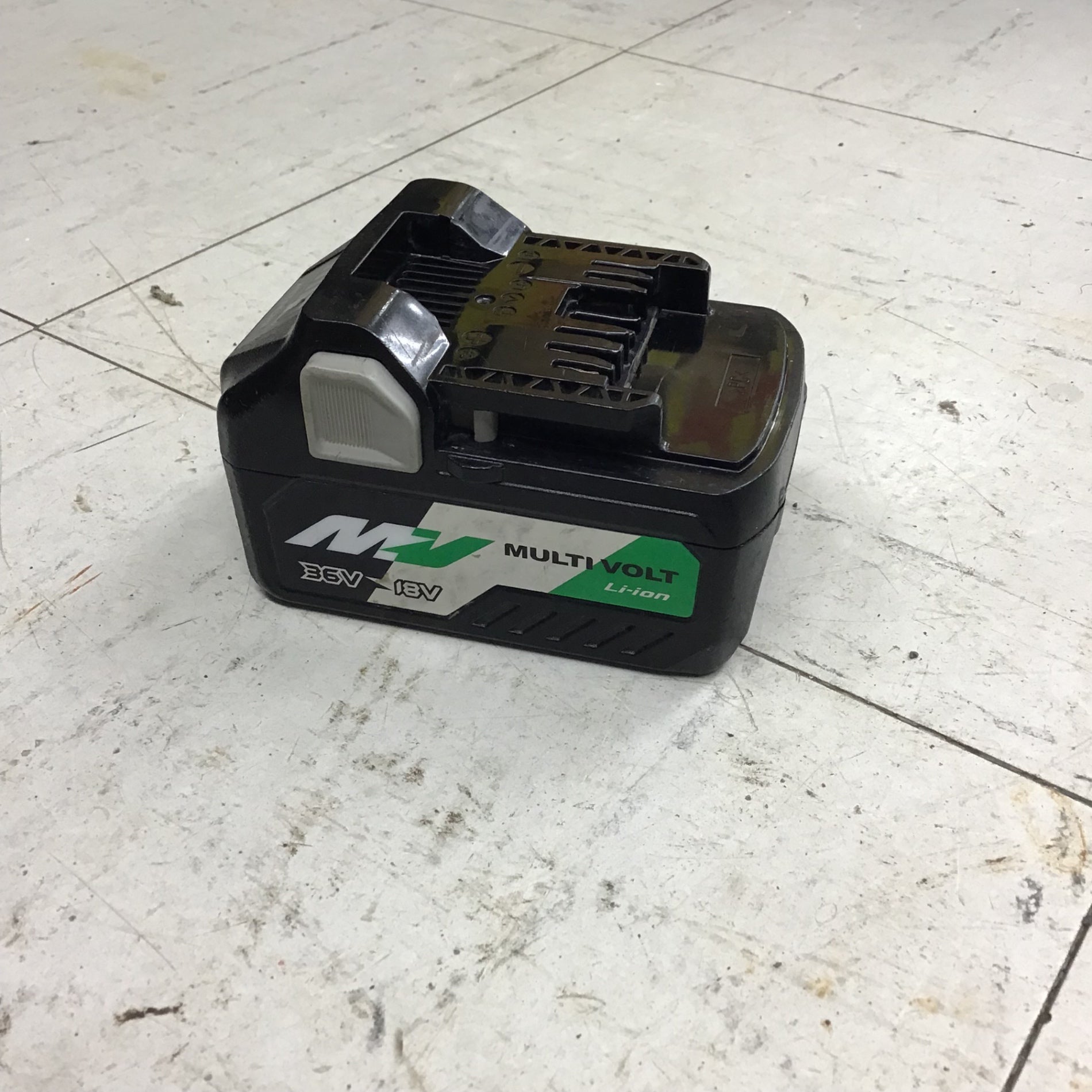 中古品】 ハイコーキ/HIKOKI コードレスセーバーソー・CR36DA(XP