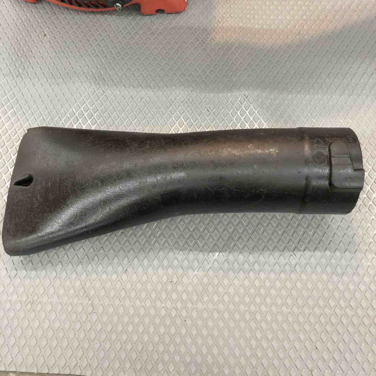 中古品】ゼノア(ZENOAH) 造園用 ハンディブロワ HBZ260EZ【所沢店