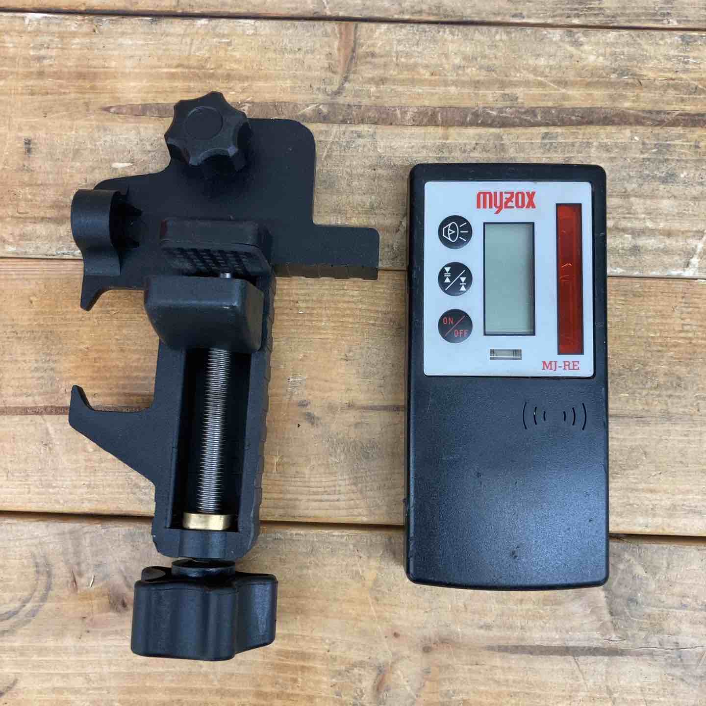 マイゾックス(myzox) 自動整準レーザーレベル MJ-300 三脚無し 受光器1個・