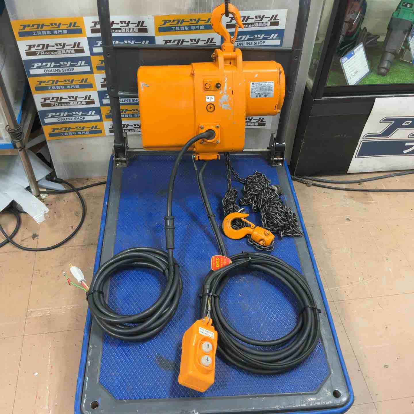 電動工具・エア工具 KITO ファルコン 電動ウインチ 250kg 200v