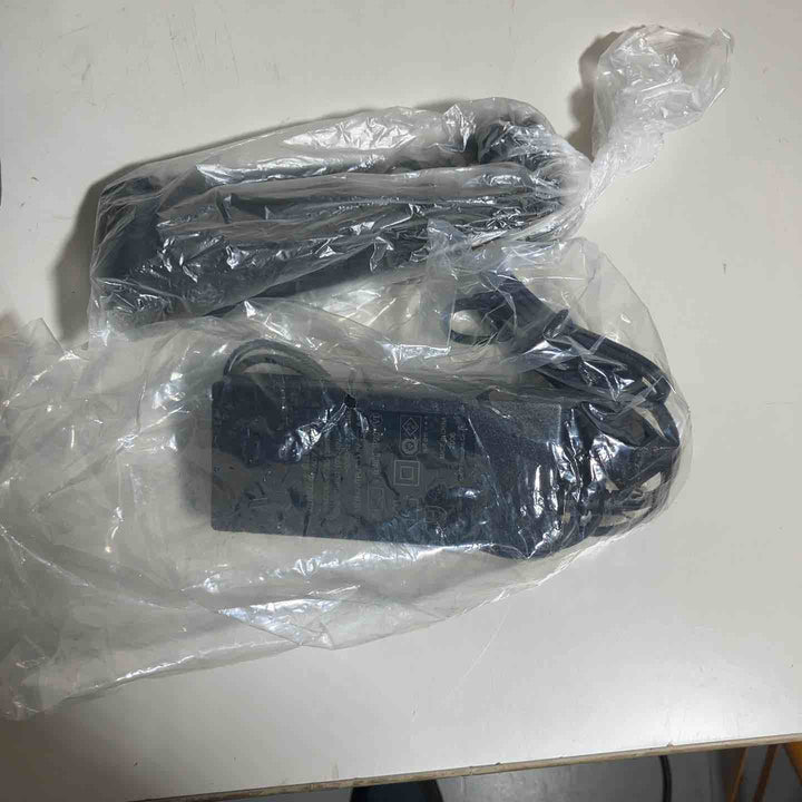 ★マキタ(makita) コードレス冷温庫 CW180DZ【戸田店】