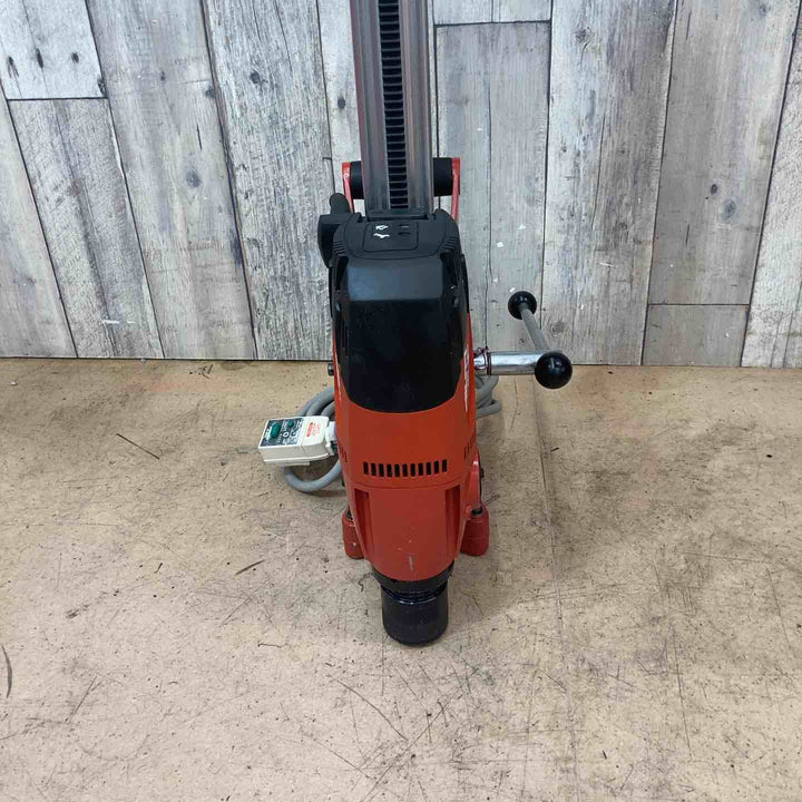 【中古品】ヒルティ(HILTI) ダイヤモンドコアドリル DD120 給水タンク コアビット付属【東大和店】