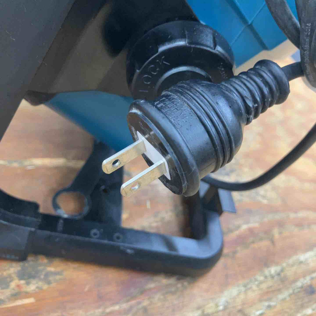 ★マキタ(makita) コードレスLEDスタンドライト ML805【柏店】